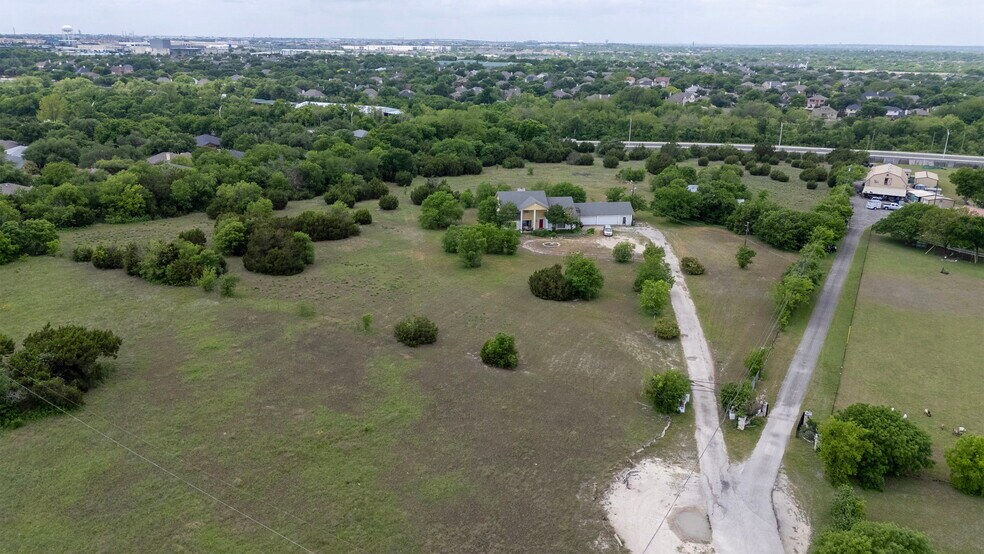 1294 Johnson Ln, Round Rock, TX à vendre - Photo de l’immeuble – Image 2 sur 27