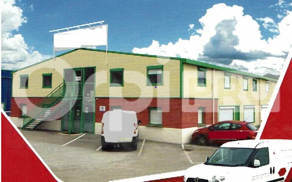 Local d'activités dans Péronnas à vendre Photo de l’immeuble– Image 1 sur 2