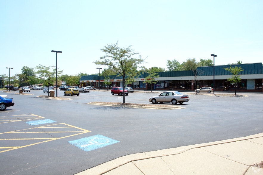 1041-1073 Lake Cook Rd, Wheeling, IL à louer - Photo principale – Image 1 sur 8