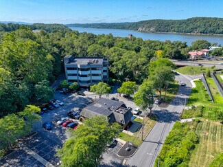Plus de détails pour 29 Fox St, Poughkeepsie, NY - Bureau/Médical à louer