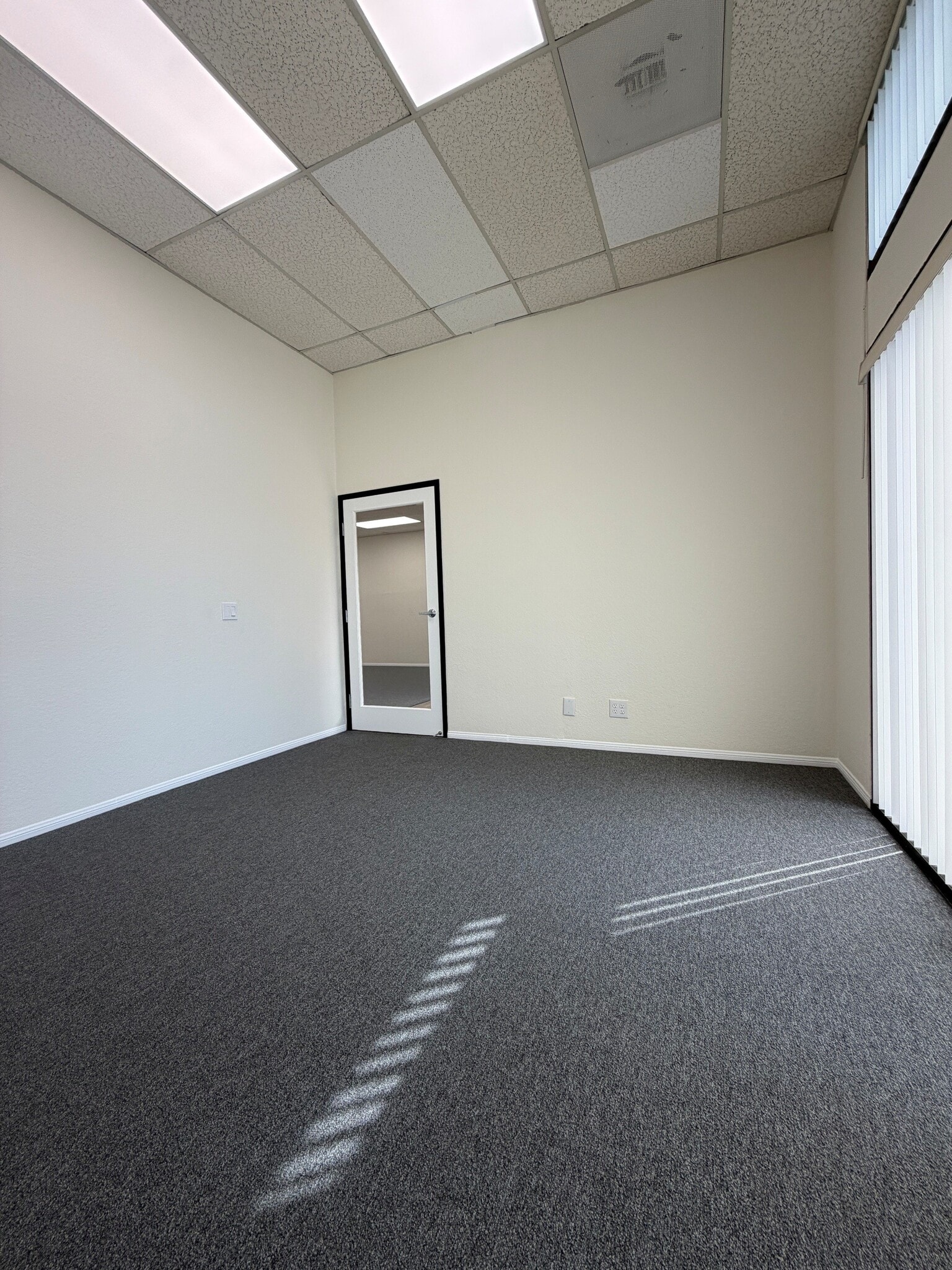 2370-2420 W Carson St, Torrance, CA à louer Photo intérieure– Image 1 sur 6