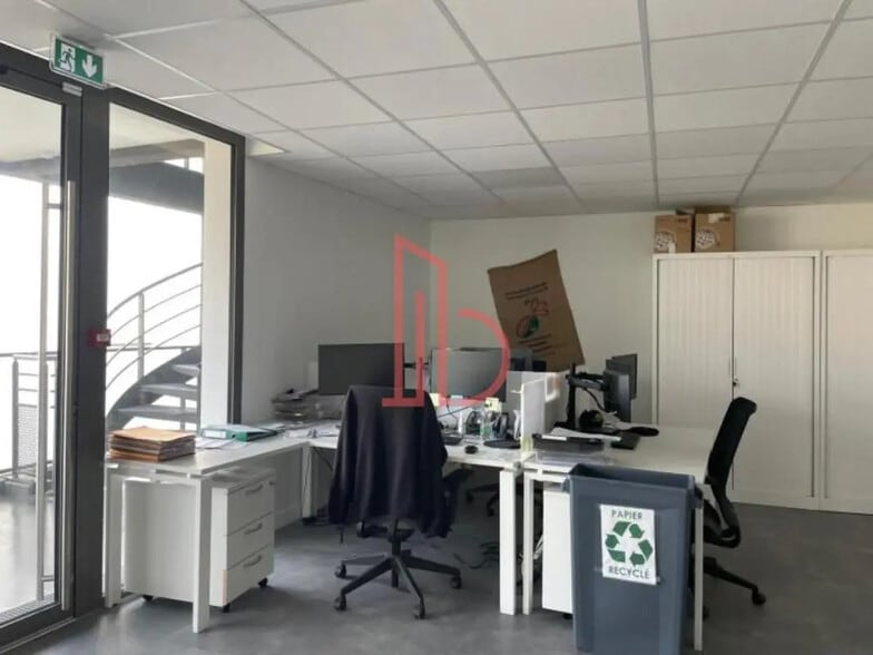 Bureau dans Talence à louer - Photo de l’immeuble – Image 2 sur 7