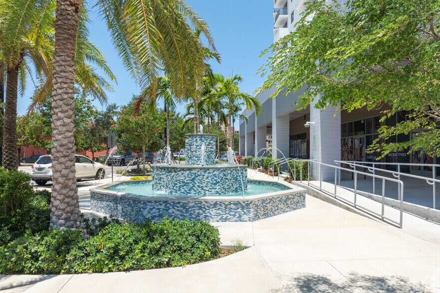 200 NE 1st Ave, Pompano Beach, FL à louer - Photo de l’immeuble – Image 3 sur 3