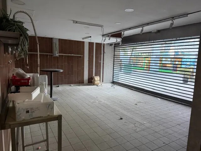 Local commercial dans Montreuil à vendre Photo intérieure– Image 1 sur 6