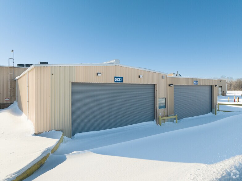 700 Luicks Ln S, Belmond, IA à louer - Photo de l’immeuble – Image 3 sur 9