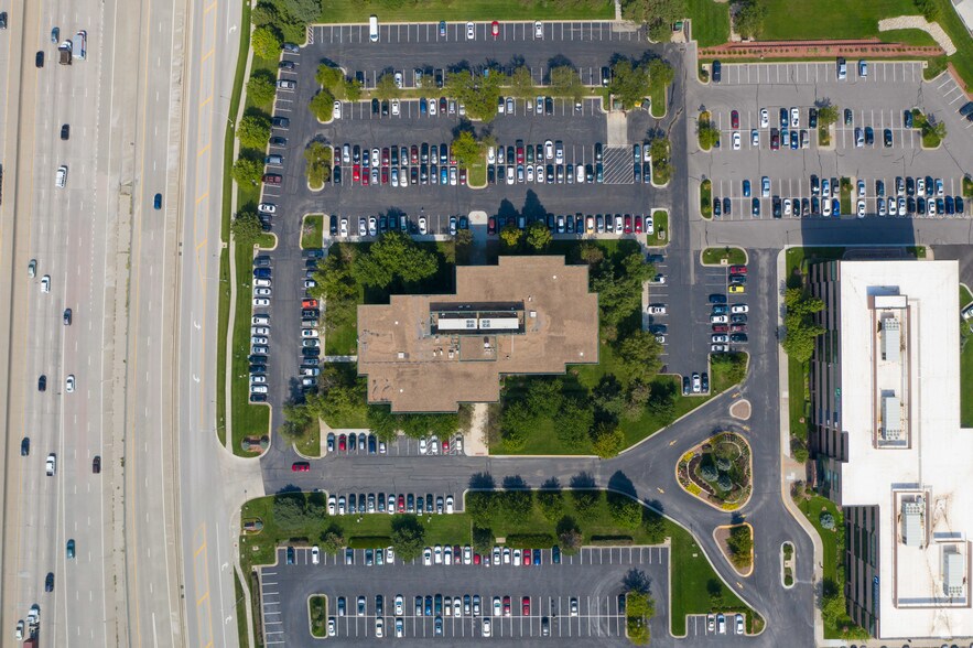 8325 Lenexa Dr, Lenexa, KS à louer - Aérien – Image 2 sur 13