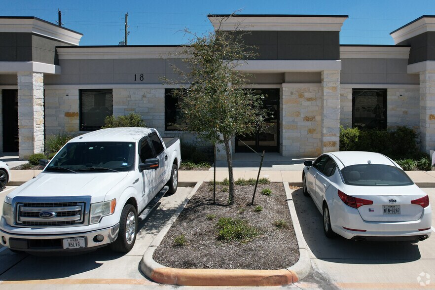 3129 Kingsley Dr, Pearland, TX à louer - Photo de l’immeuble – Image 3 sur 8