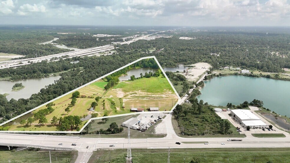 2107 N Houston Ave, Humble, TX à vendre - Vidéo sur l’annonce professionnelle – Image 2 sur 13