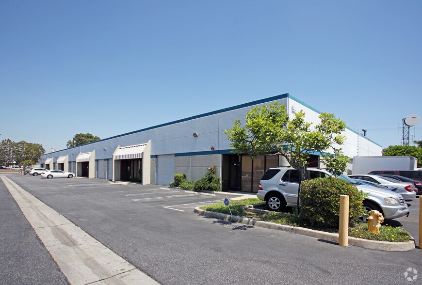 7250 Bandini Blvd, Commerce, CA à louer - Photo de l’immeuble – Image 1 sur 3