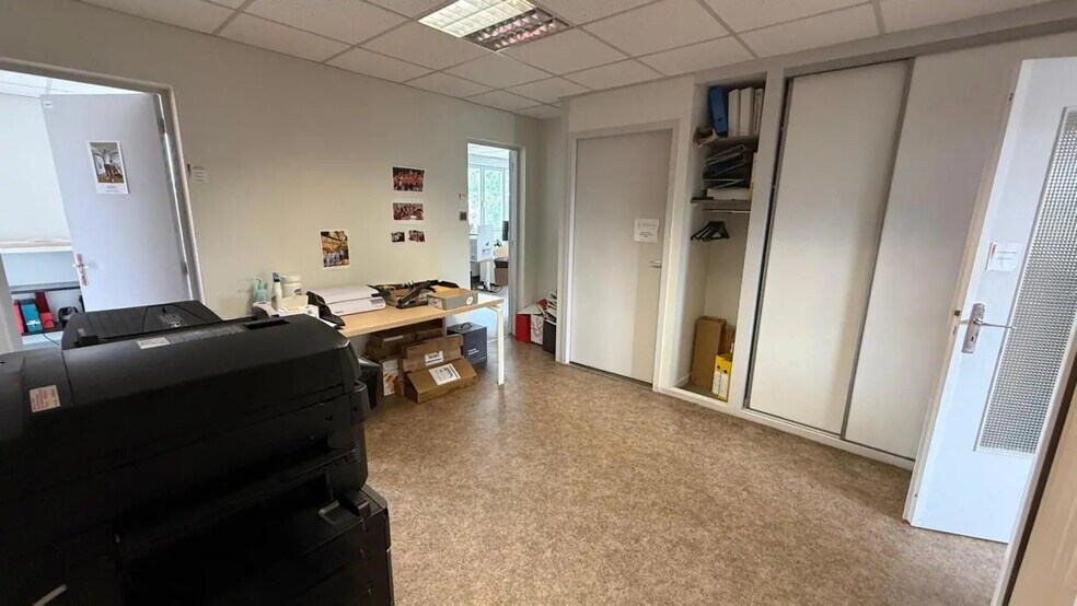 Local d'activités dans Viriat à vendre - Photo intérieure – Image 3 sur 10