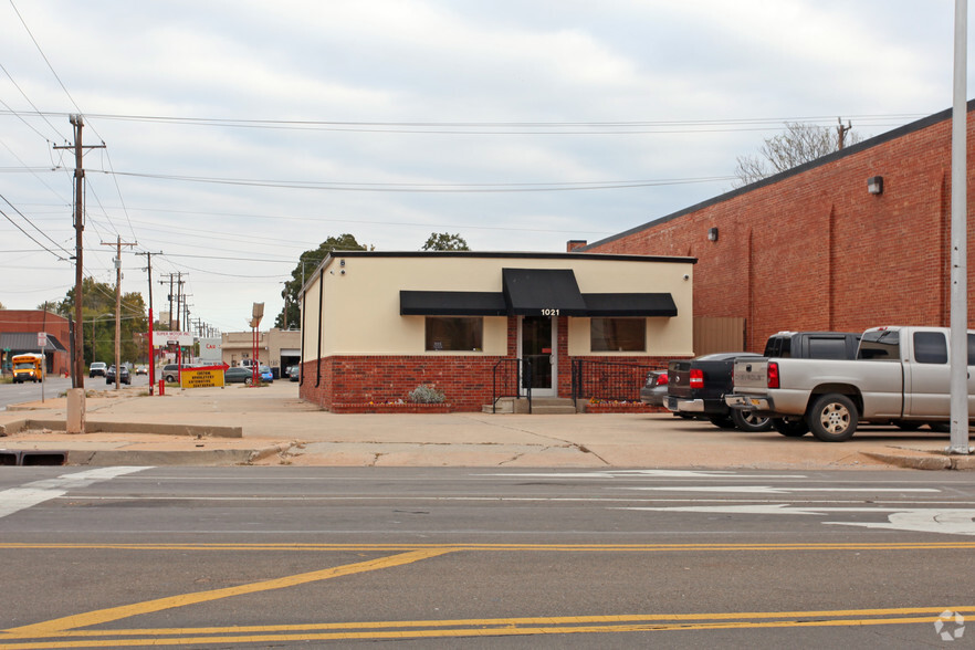 1021 NW 6th St, Oklahoma City, OK à vendre - Photo principale – Image 1 sur 10