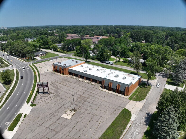 38116-38160 S Gratiot Ave, Clinton Township, MI à vendre – Image 2 sur 20