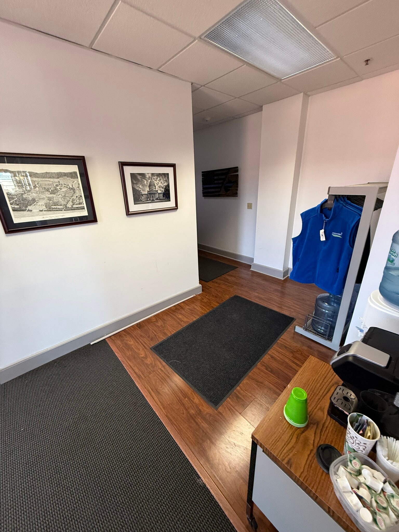 803 Quarrier St, Charleston, WV à louer Photo intérieure– Image 1 sur 5