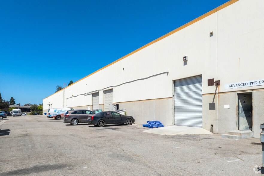 5120-5126 Ralston St, Ventura, CA à vendre - Photo de l’immeuble – Image 2 sur 3