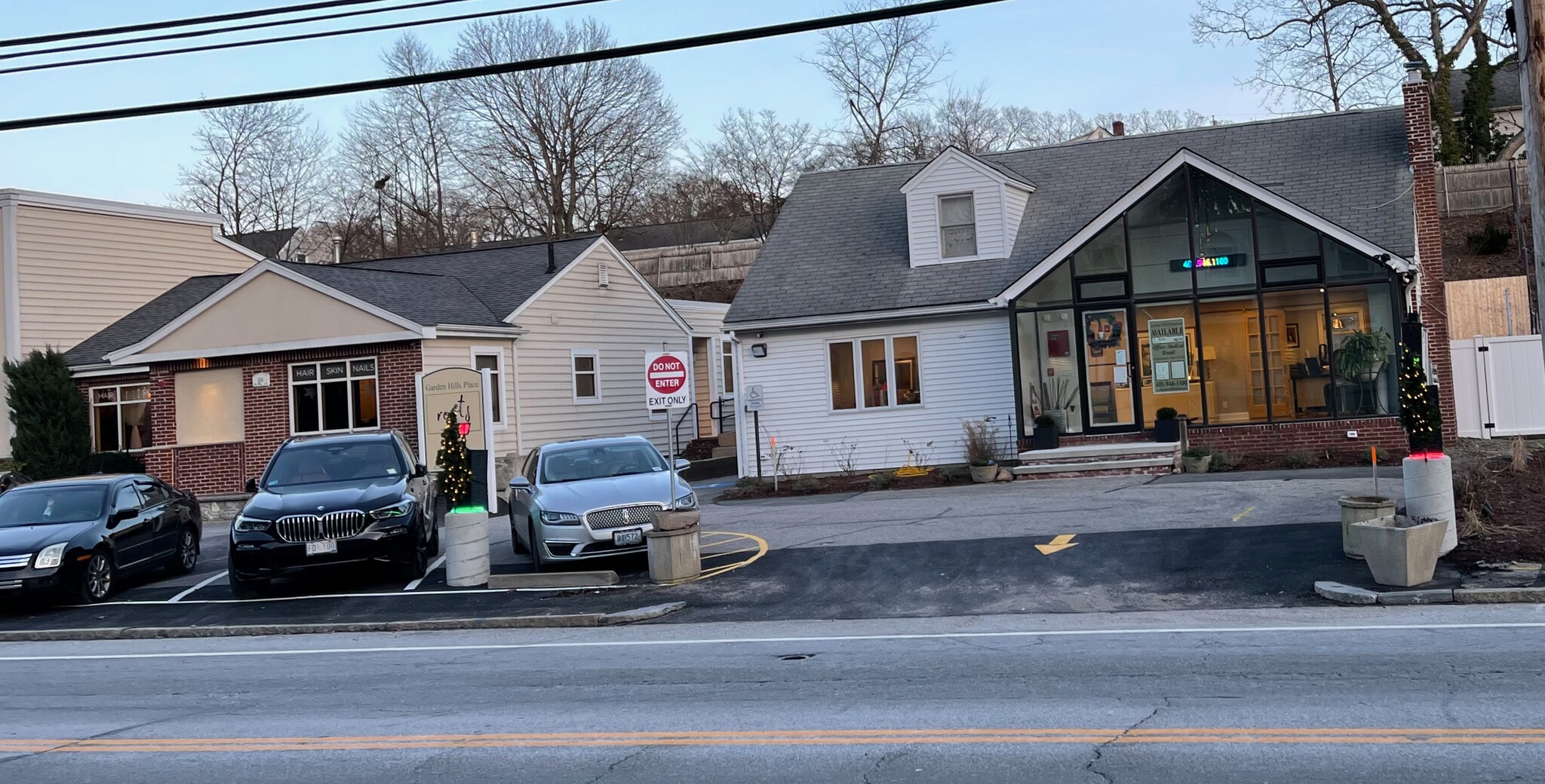 800 Oaklawn Ave, Cranston, RI à louer Photo de l’immeuble– Image 1 sur 12