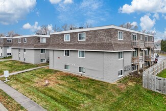 Plus de détails pour 3547-3553 Heatherton Dr, Davenport, IA - Logement à vendre
