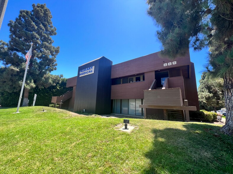 888 W Ventura Blvd, Camarillo, CA à vendre - Photo de l’immeuble – Image 3 sur 11