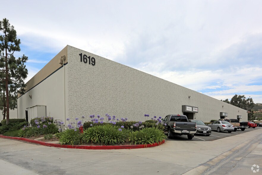 1619 S Rancho Santa Fe Rd, San Marcos, CA à vendre - Photo principale – Image 1 sur 5