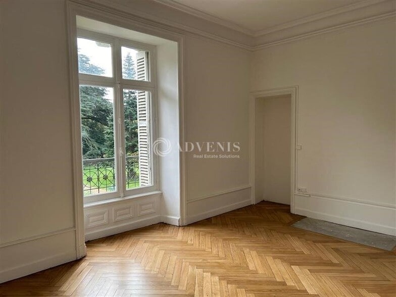 Bureau dans Joué-lès-Tours à louer - Photo intérieure – Image 3 sur 7