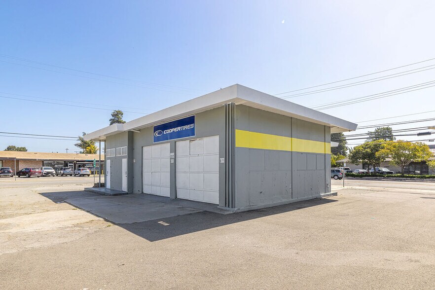 753 E Lake Ave, Watsonville, CA à vendre - Photo de l’immeuble – Image 2 sur 12