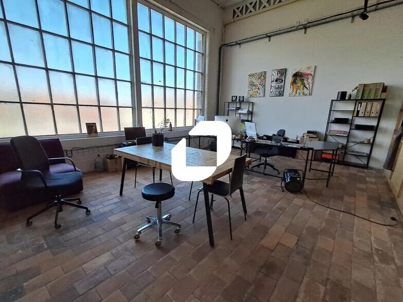 Bureau dans Roncq à louer - Photo de l’immeuble – Image 2 sur 11