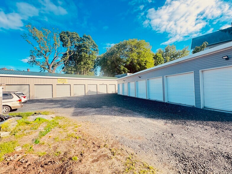 32 Smith St, Middletown, NY à vendre - Photo de l’immeuble – Image 1 sur 5