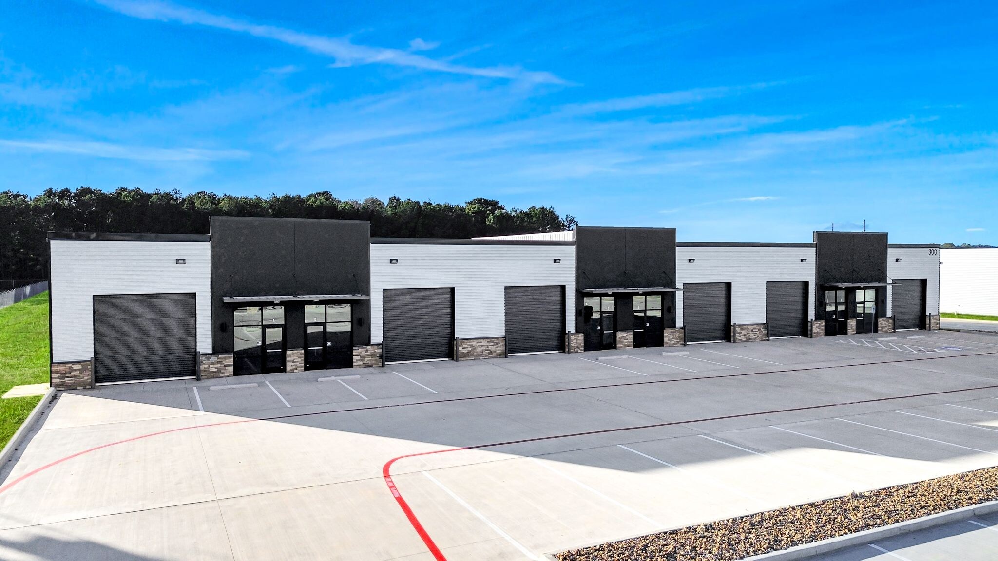 18011 Cypress Rose Hill Rd, Cypress, TX à louer Photo de l’immeuble– Image 1 sur 34