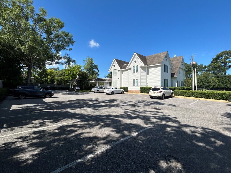 1835 Old Shell Rd, Mobile, AL à vendre - Photo de l’immeuble – Image 3 sur 7
