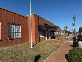 Plus de détails pour 100 S Main St, La Crosse, VA - Industriel/Logistique à louer