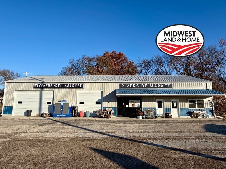 203 W 5th St, Blue Rapids, KS à vendre - Photo de l’immeuble – Image 1 sur 40