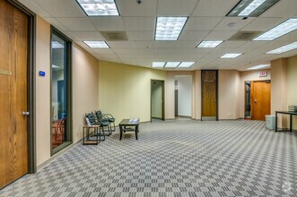 250 S Executive Dr, Brookfield, WI à louer Photo intérieure– Image 1 sur 12