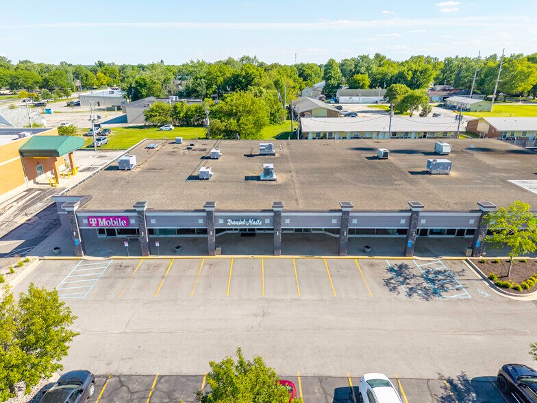 539-545 N Line St, Columbia City, IN à louer - Photo de l’immeuble – Image 3 sur 13