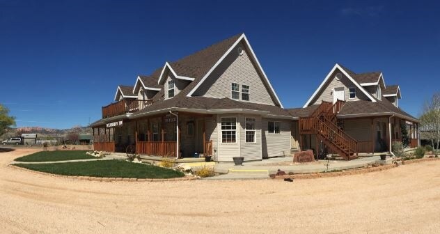 412 S Highway 12, Tropic, UT à vendre - Photo de l’immeuble – Image 2 sur 8