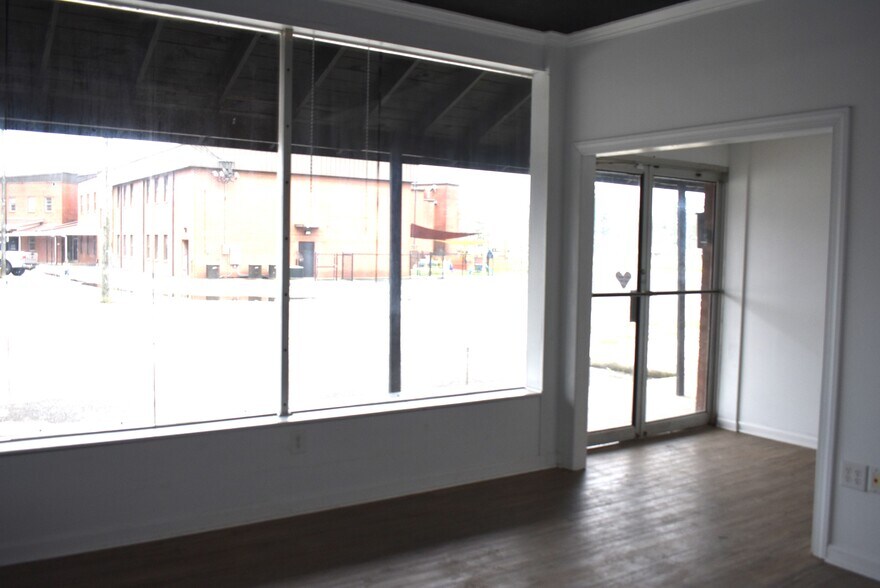 104 N College St, Gadsden, AL à vendre - Photo intérieure – Image 2 sur 13