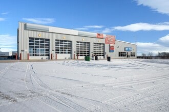 535 Mill St, Woodstock, ON à louer Photo de l’immeuble– Image 1 sur 1