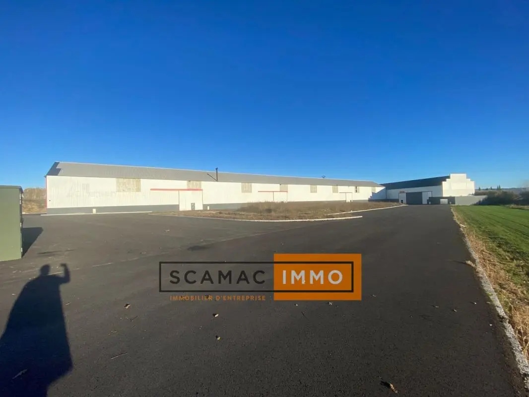 Local d’activités dans Manosque à louer Photo de l’immeuble– Image 1 sur 5