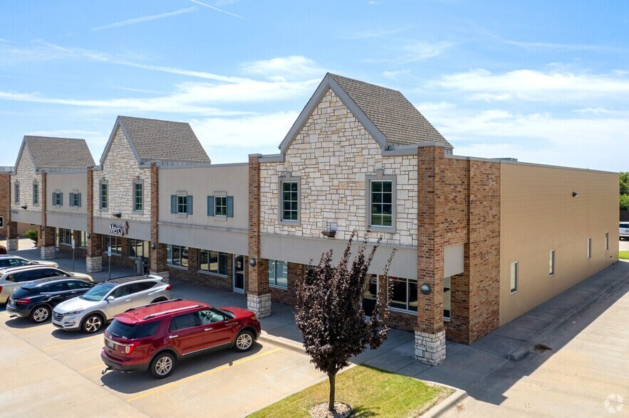 111 N Post Rd, Oklahoma City, OK à vendre - Photo de l’immeuble – Image 2 sur 2