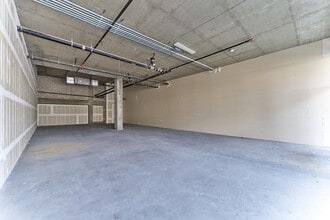 3170 W Olympic Blvd, Los Angeles, CA à louer Photo intérieure– Image 1 sur 16