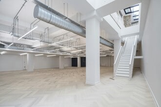 147 Whitecross St, Londres à louer Photo intérieure– Image 1 sur 7