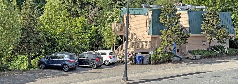 10107 Woodinville Dr, Bothell, WA à vendre - Photo de l’immeuble – Image 2 sur 7