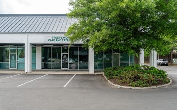5410 NC Hwy 55, Durham, NC à louer Photo de l’immeuble– Image 1 sur 14