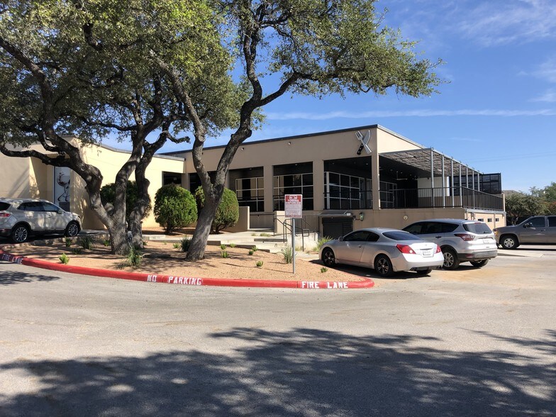 20626 Stone Oak Pky, San Antonio, TX à louer - Photo de l’immeuble – Image 1 sur 36