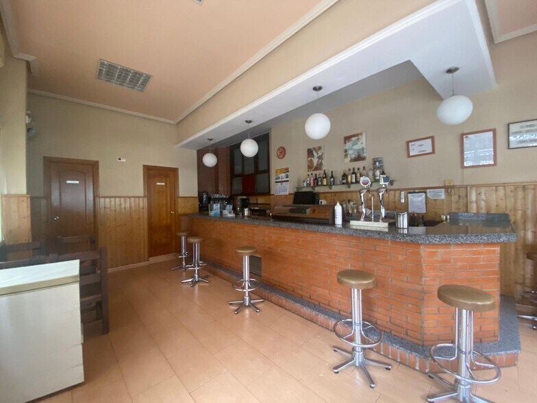 Local commercial dans Cáceres, Cáceres à vendre - Photo de l’immeuble – Image 3 sur 16