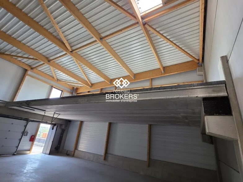 Industriel/Logistique dans Vailhauquès à vendre - Photo intérieure – Image 3 sur 4
