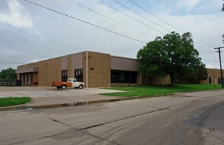 Plus de détails pour 1371-1373 Round Table Dr, Dallas, TX - Industriel/Logistique à louer