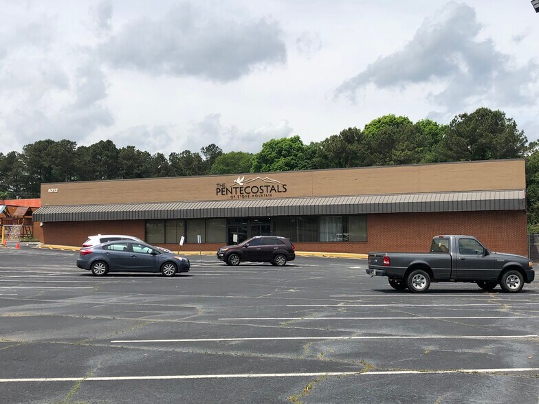 6250 Memorial Dr, Stone Mountain, GA à louer - Photo de l’immeuble – Image 2 sur 25