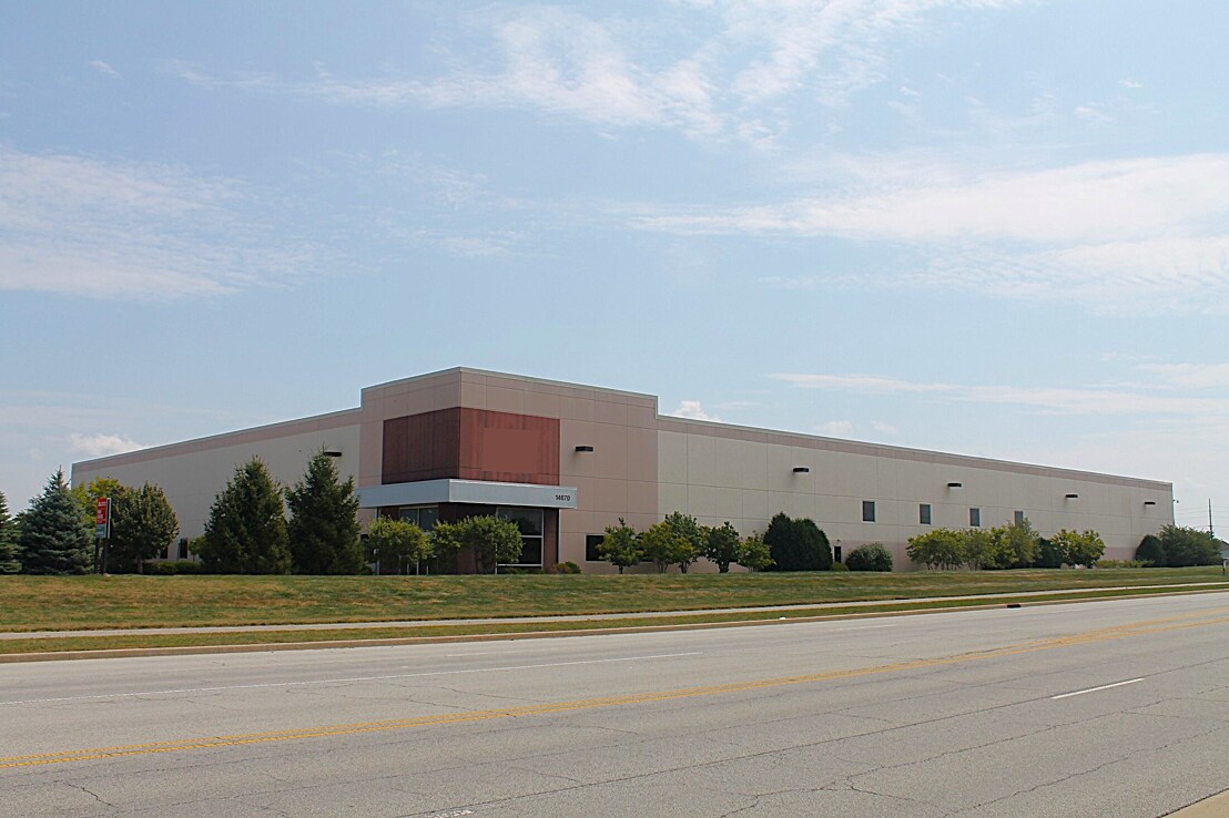 14670 Cumberland Rd, Noblesville, IN à louer Photo principale– Image 1 sur 22