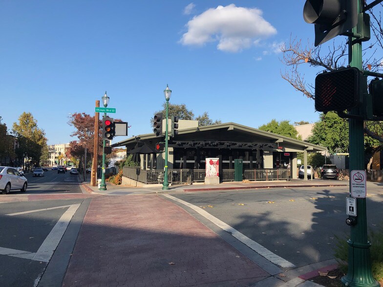 1550 Olympic Blvd, Walnut Creek, CA à louer - Photo de l’immeuble – Image 3 sur 6