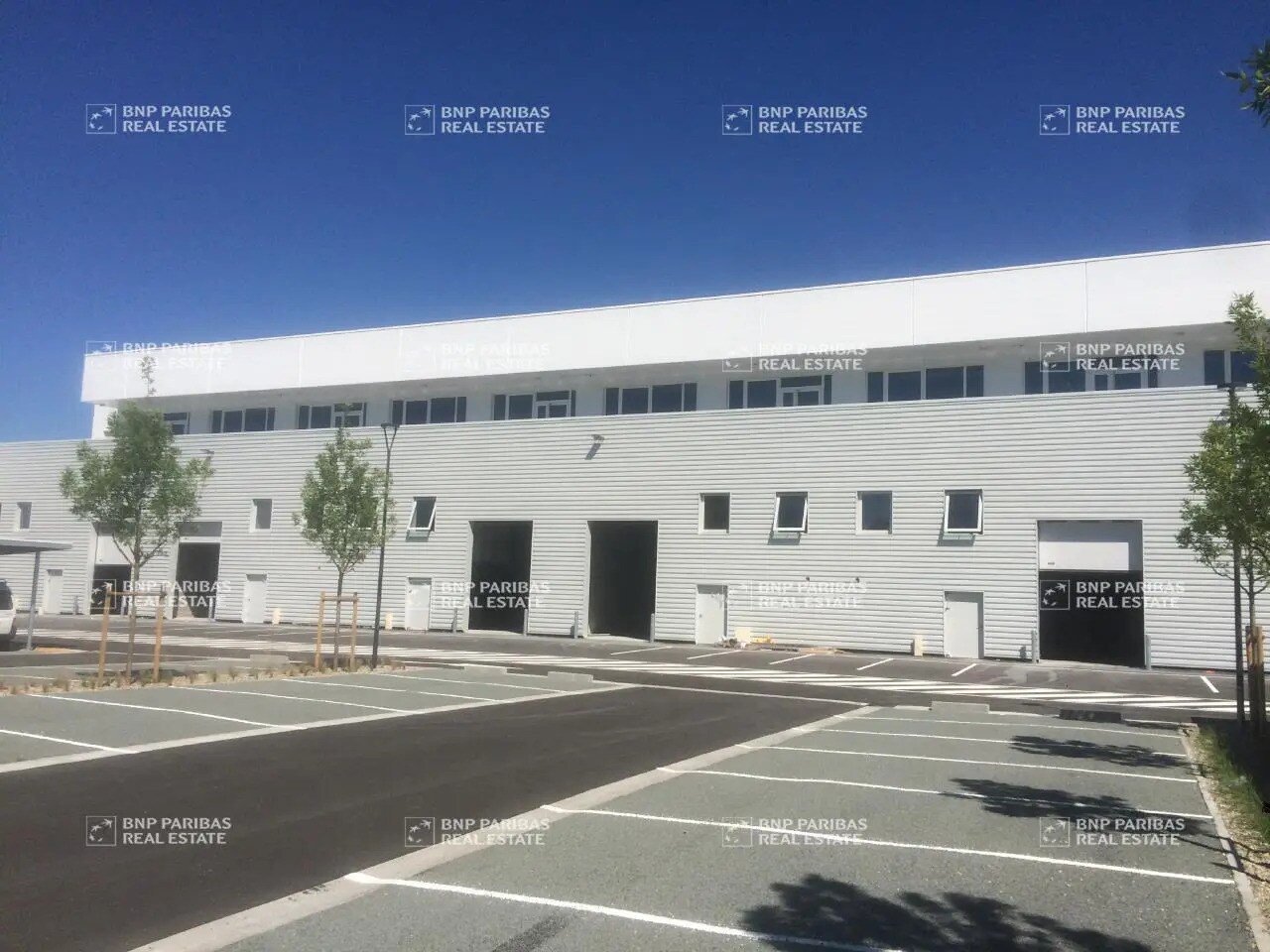 Bureau dans Floirac à louer Photo de l’immeuble– Image 1 sur 18