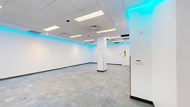 351-355 5th Ave, Pittsburgh, PA à louer Numérisation 3D Matterport– Image 1 sur 5